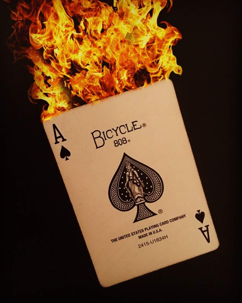 Card On Fire | Magic Amino