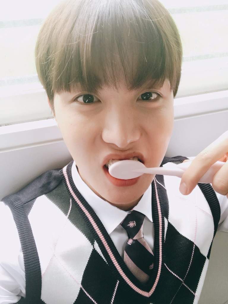 JEON JUNGKOOK: KING OF DENTAL HYGIENE | ARMY's Amino