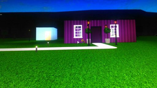 My Bloxburg House Such An Poor Girl And I Make Toilet At Outside Or