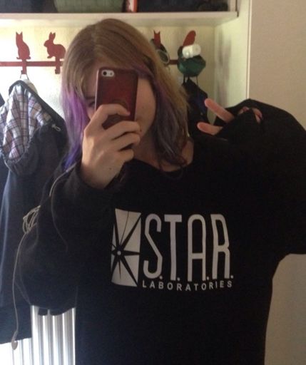 the flash sweater star labs