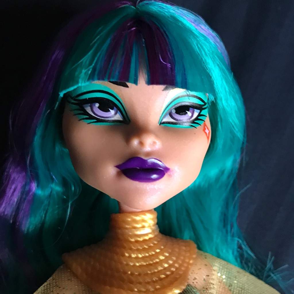 Nefera Amanita Scream Sugar Review Monster High Amino Amino