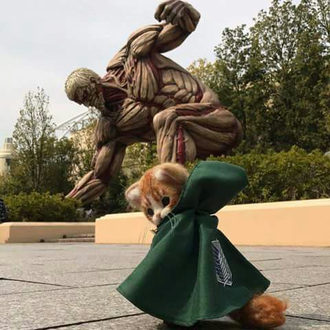 shingeki statue