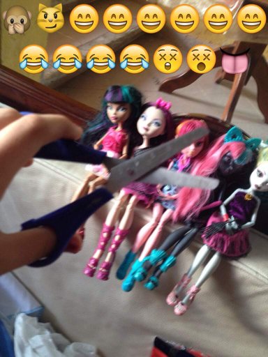 novelas con muñecas monster high