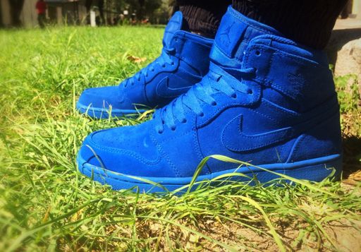 jordan 1 blue suede on feet