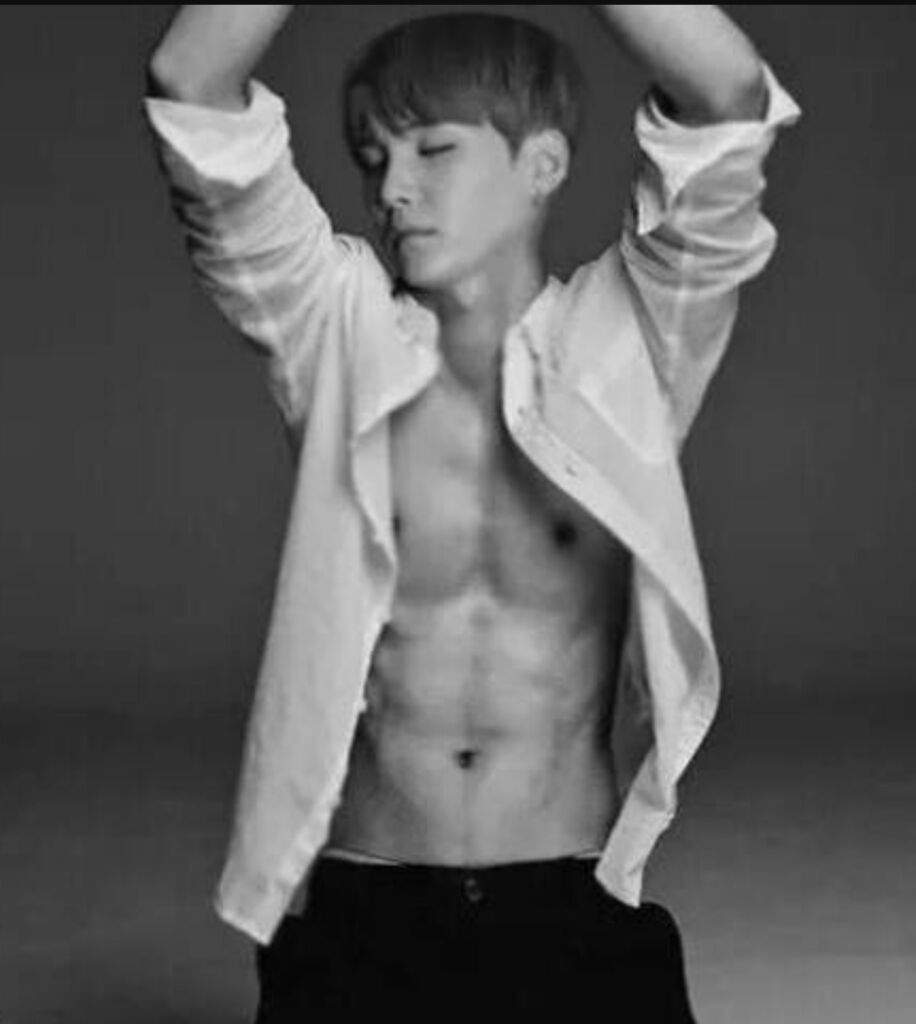 D7- Bias shirtless | ARMY's Amino