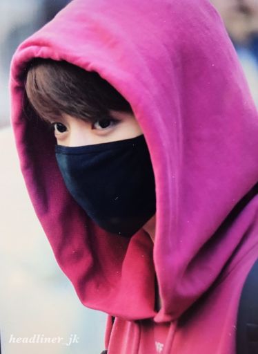 jungkook pink hoodie