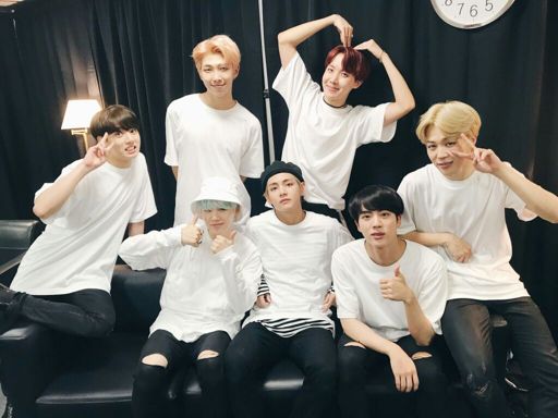 Fotos grupales de BANGTAN SONYEONDAN/BTS/BAGTAN BOYS/방탄소년단 💙💚💛💜💙💚💛