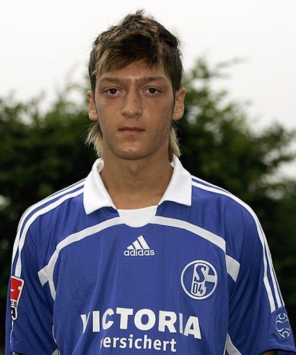Özil Wiki Özil Wiki