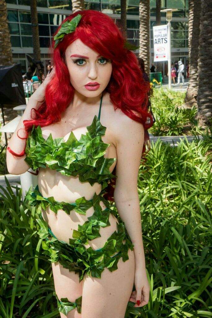 Lana cosplay