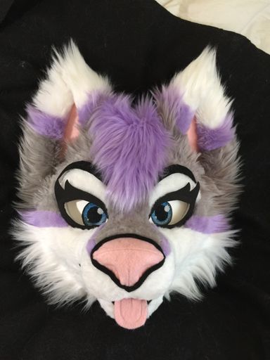 MY FIRST FURSUIT HEAD IS DONE! | Furry Amino