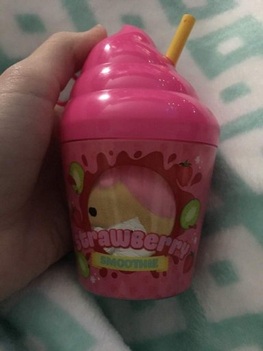 mini strawberry squishy