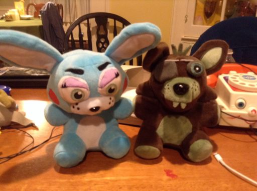 fake fnaf plushies