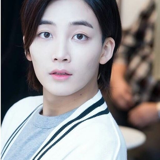 Jeonghan | Wiki | Carat 캐럿 Amino