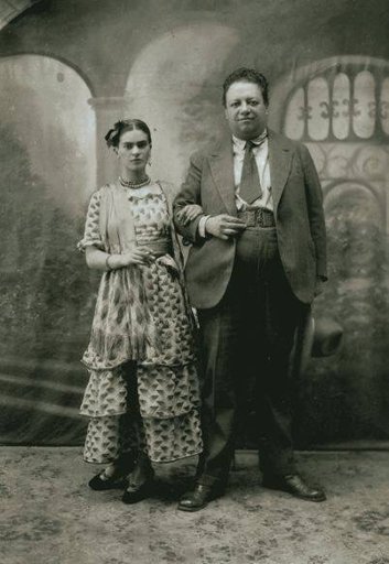 Fotografía: Boda de Frida Kahlo y Diego Rivera | Historia Del Arte Amino