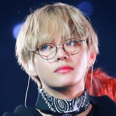 سلسله بانقتان وشبههم بالزهور كيم تايهيونغ K Pop كيبوب Amino