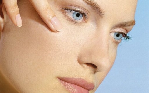 Как избавиться от шелушения на лице | Wiki | Красота Amino Amino