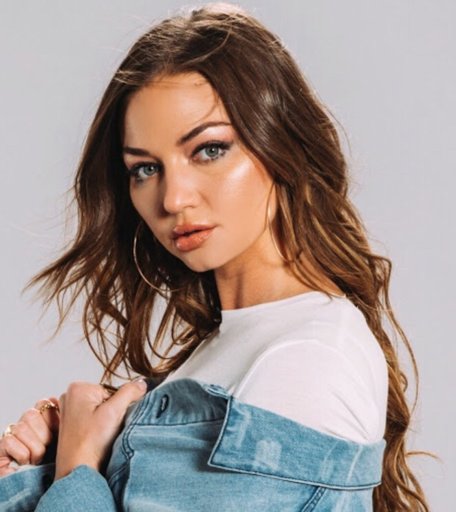 What happened to erika costell