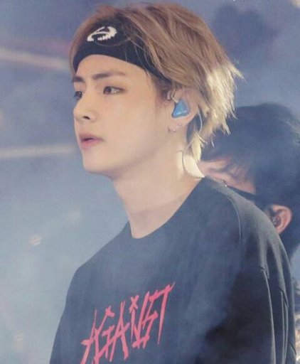 ڤي كيم تايهيونغ Wiki K Pop كيبوب Amino
