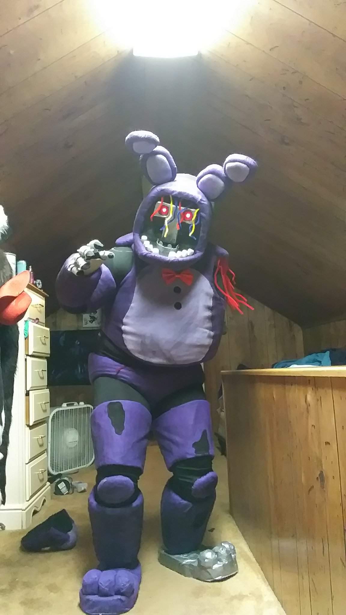 Withered Bonnie Cosplay complete! 