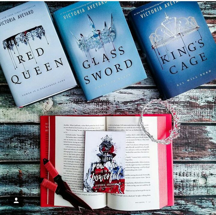 Reseña Saga: La Reina Roja | • Libros • Amino