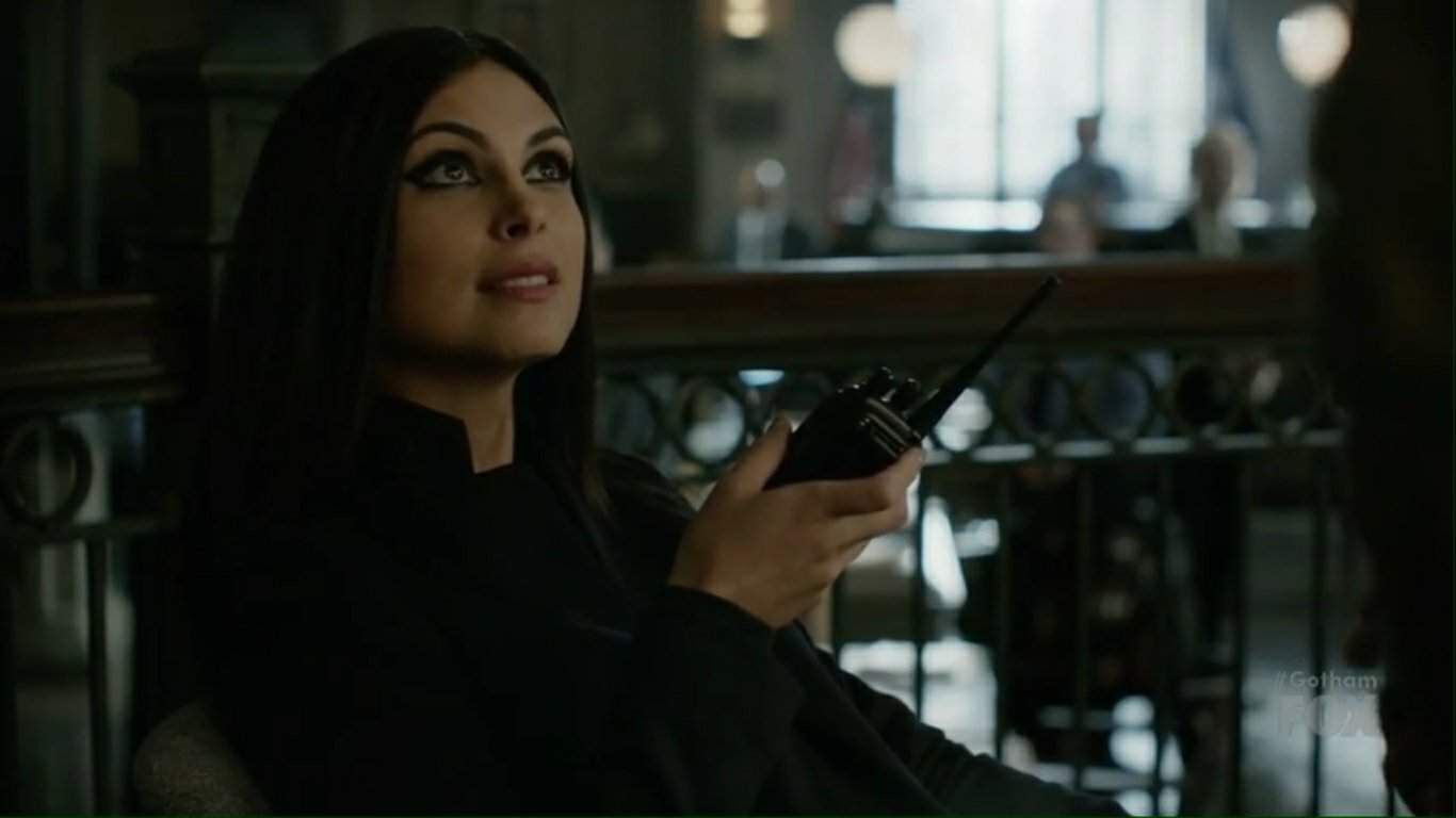 Leslie Thompkins | Wiki | •Gotham Amino• Amino