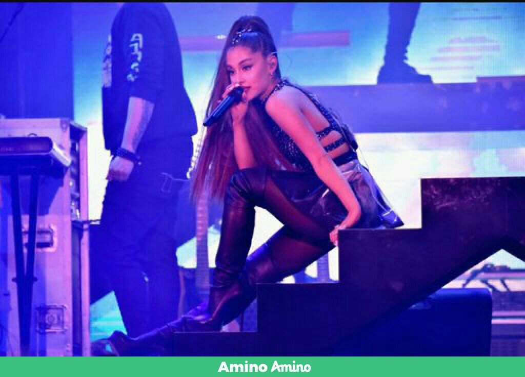 😅😘 Ariana Grande Amino