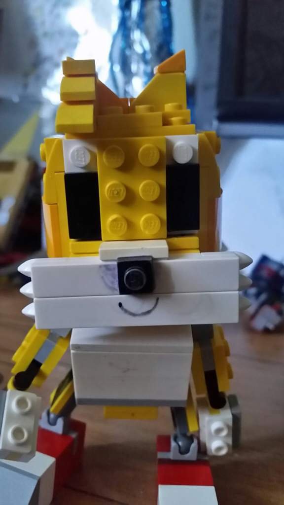tails lego figure