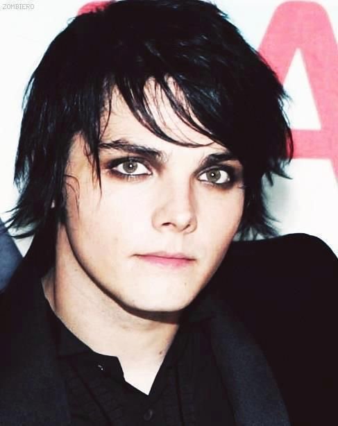 Day 20 Have You Worn Eyeliner Just Because Of Gerard Killjoys My Chemical Romance Amino