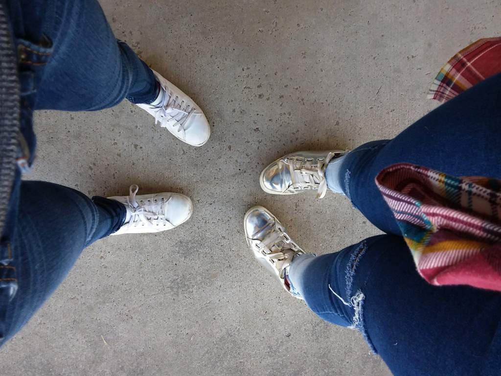 Idk..feet? | Wiki | Dating 🌹 Amino