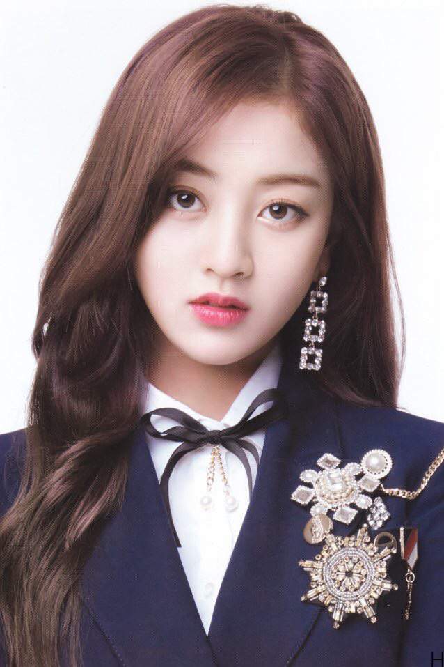 jihyo (twice) | K-Pop Amino