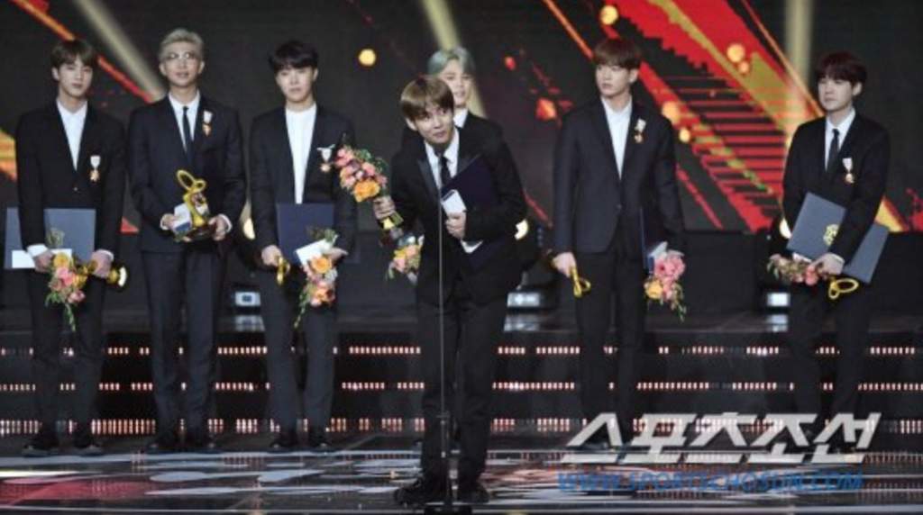 BTS HONORED WITH HWAGWAN ORDER OF CULTURAL MERIT BTS Amino