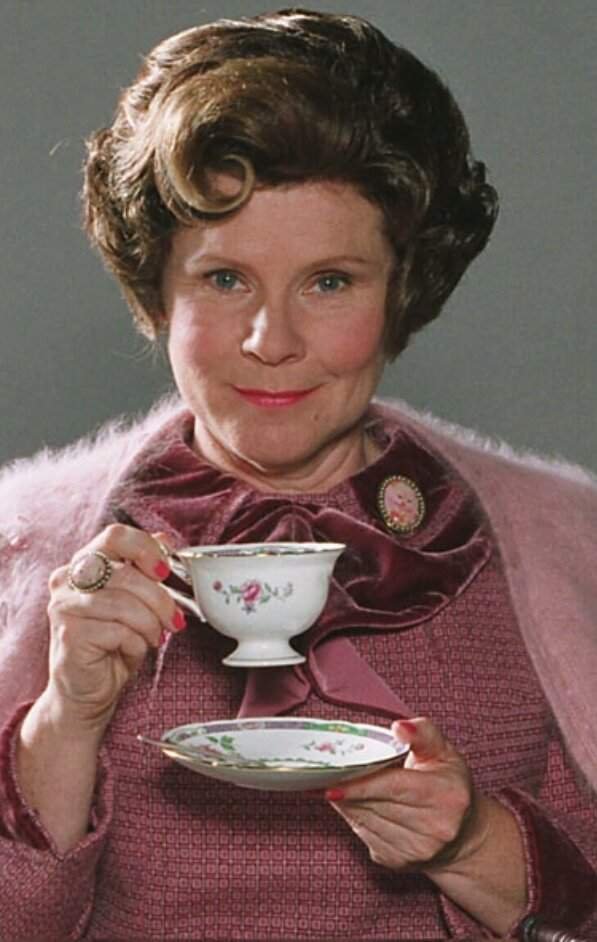 Dolores Umbridge Wiki •Harry Potter• Español Amino