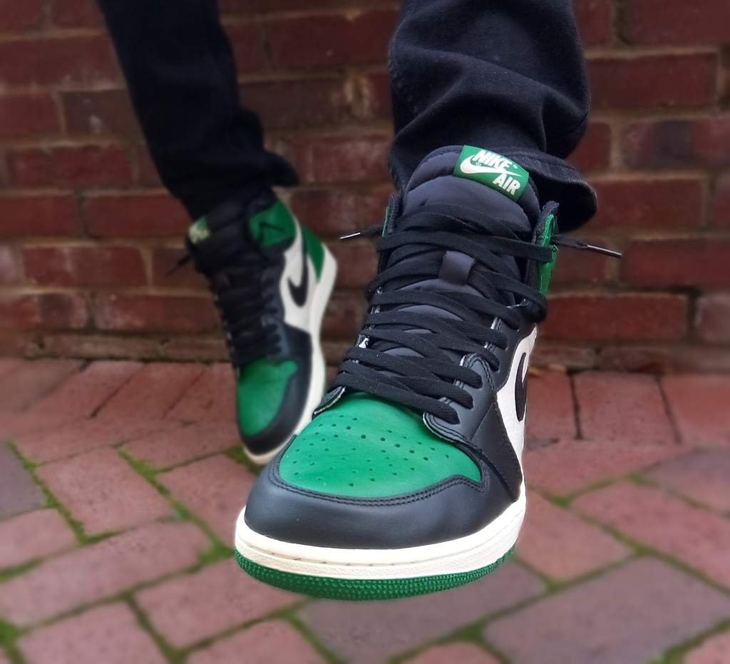 pine green 1s on feet