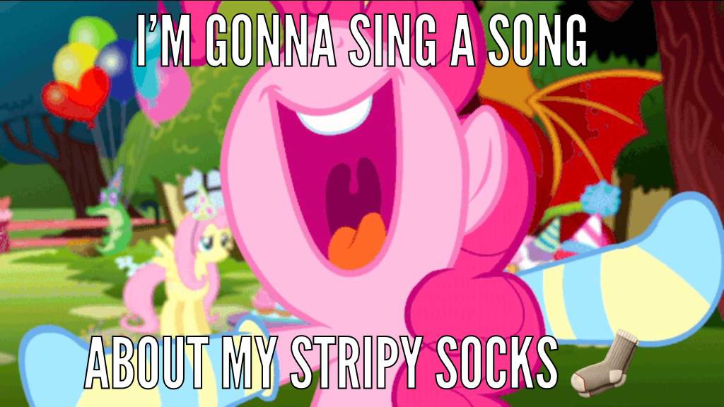 singing pinkie pie