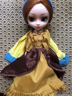 pullip girl with a pearl earring