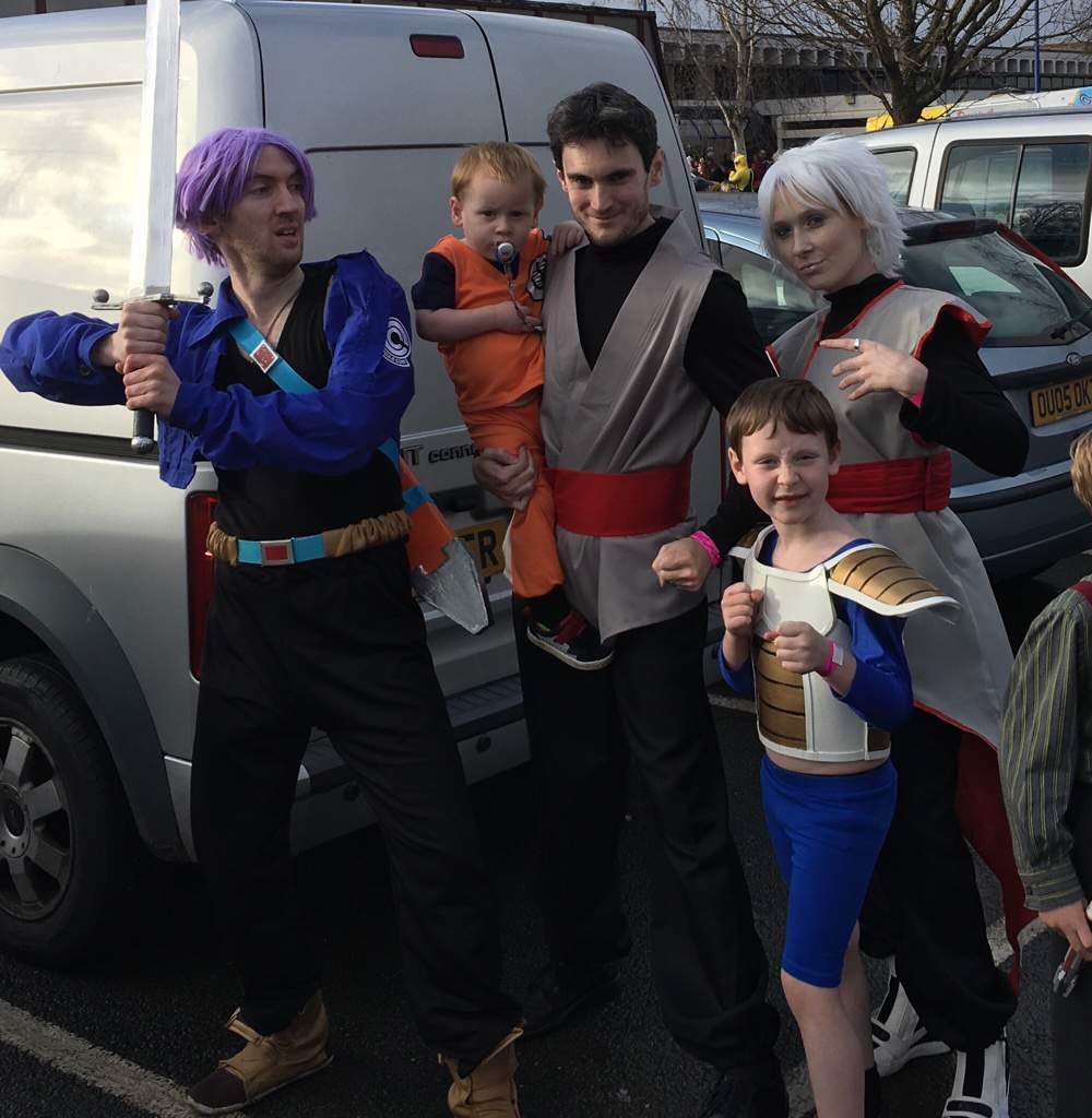 Future Trunks meets Zamasu, Goku Black, SS Goku and Gohan Cosplay Amino