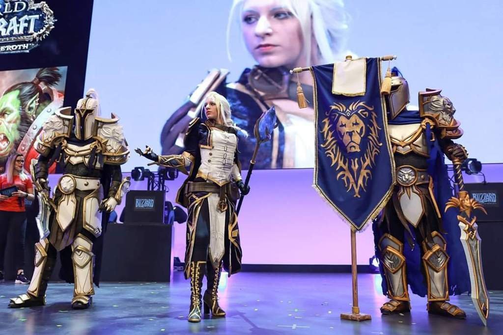 Memories Of Gamescom 18 On Blizzard Stage Cosplay Amino