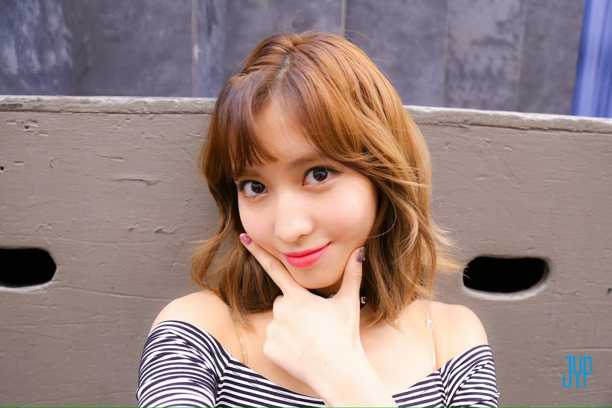 Twice Momo Selca Twice 트와이스ㅤ Amino