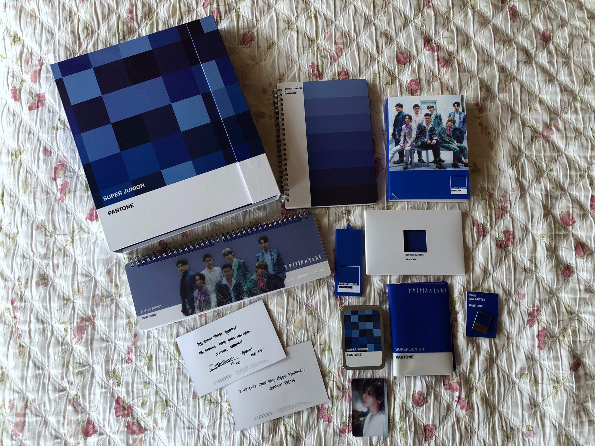 Super Junior Pantone goods | Super Junior Amino