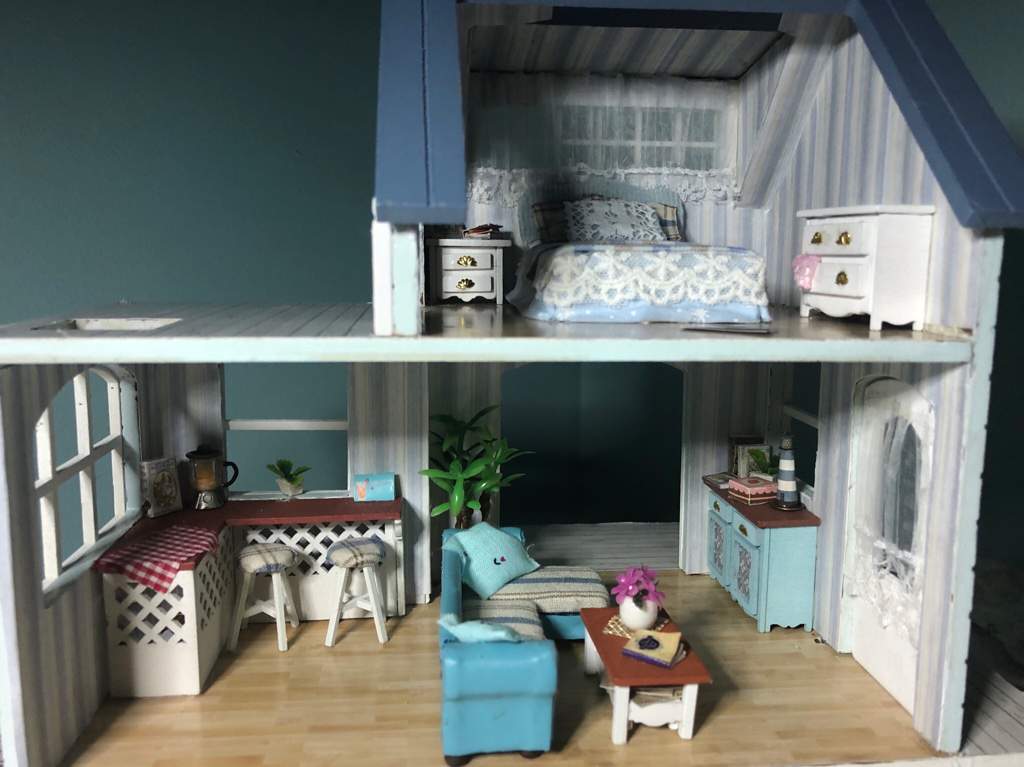 miniature beach house kit