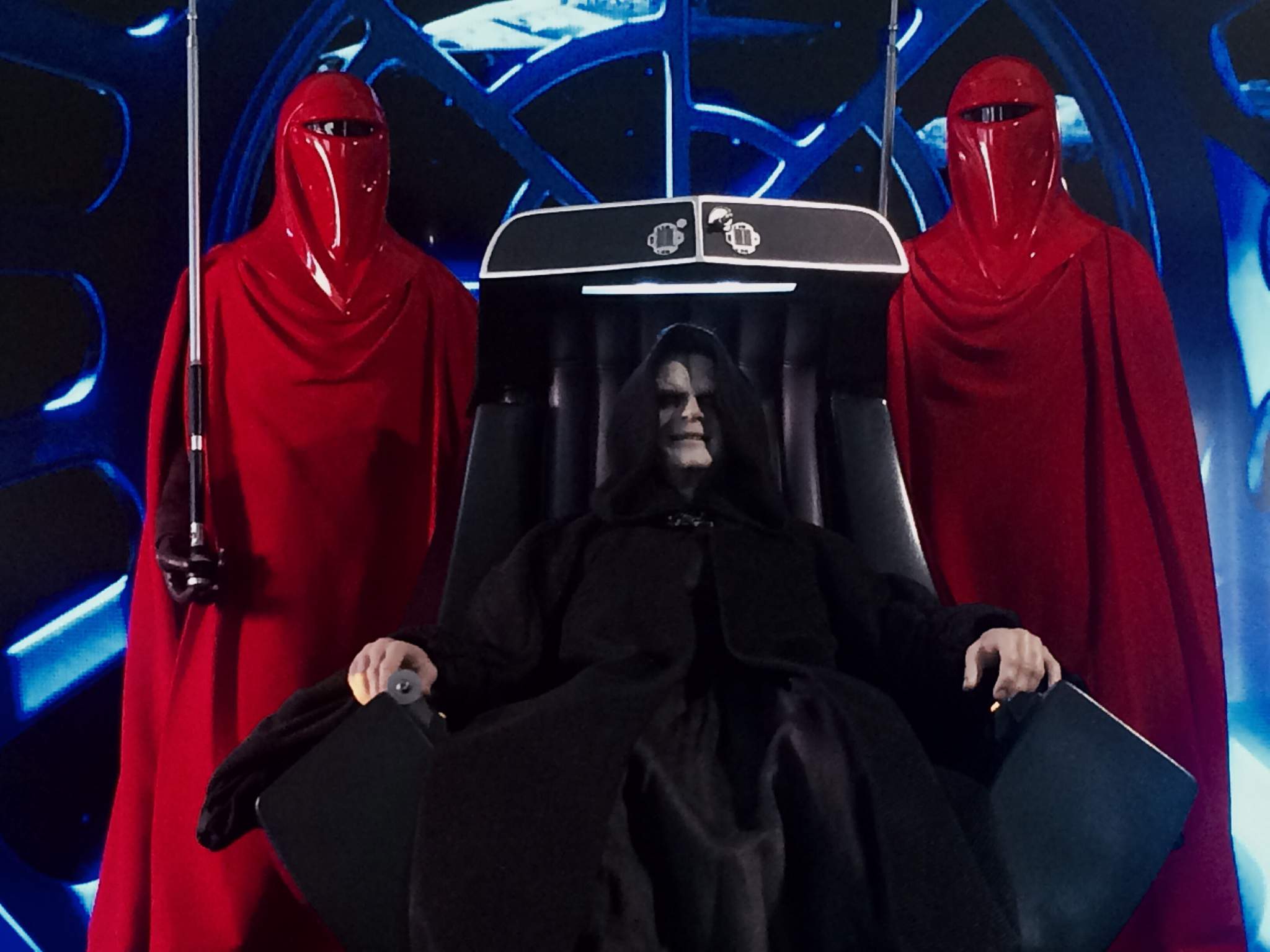palpatine deluxe hot toys