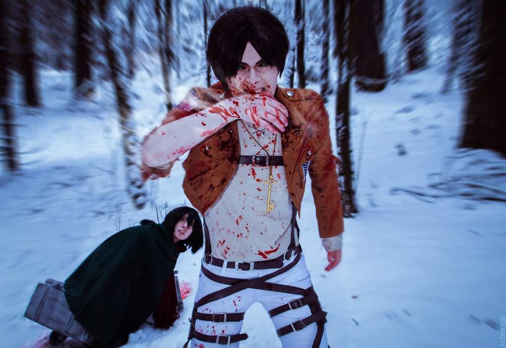 Cosplay attack titan