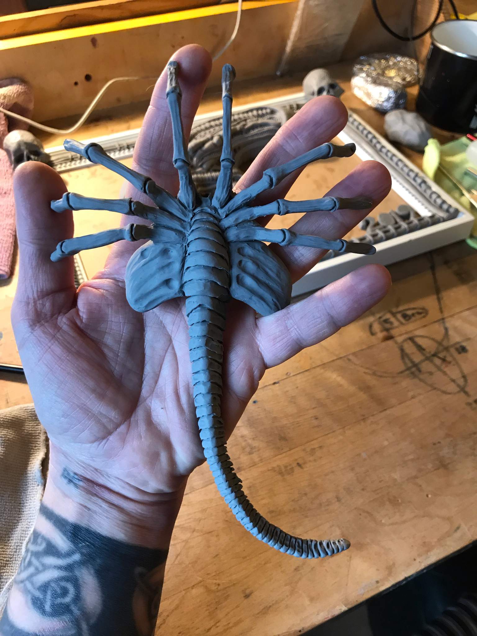 making-of-the-facehugger-video-horror-amino