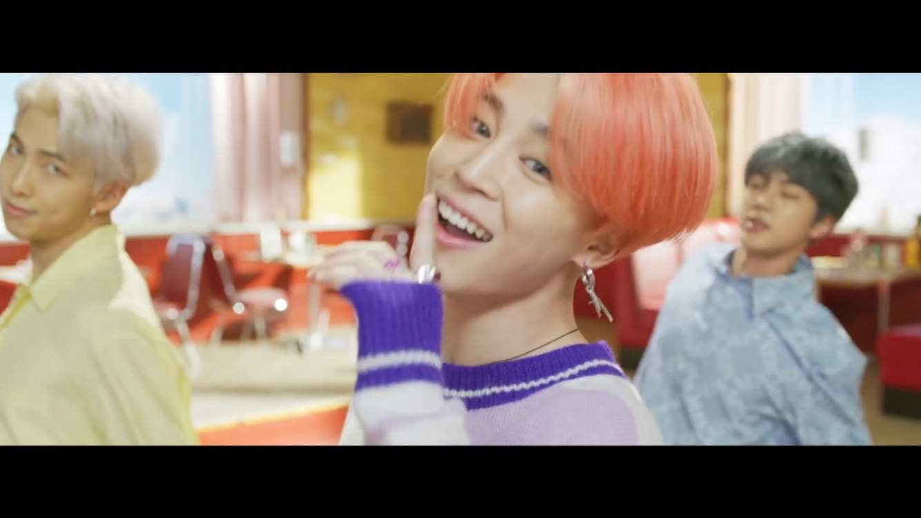 BTS (방탄소년단) '작은 것들을 위한 시 (Boy With Luv) feat. Halsey' Official MV | K