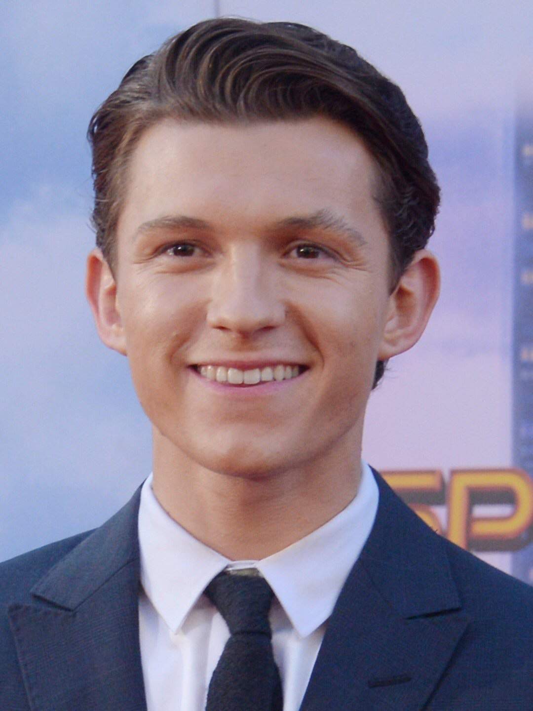 Tom Holland Wiki Marvel Amino