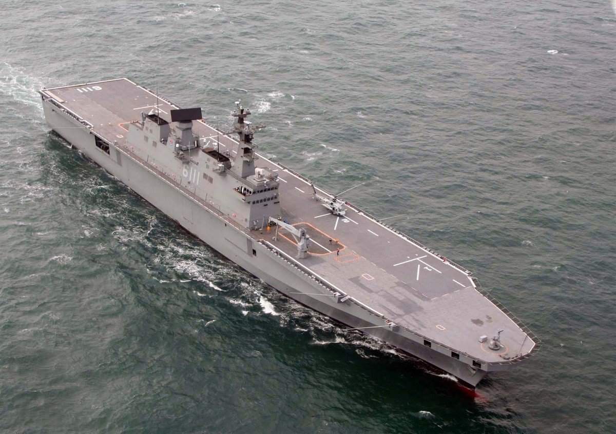 Dokdo-class Amphibious Assault Ship | Wiki | Warfare Roleplay Amino