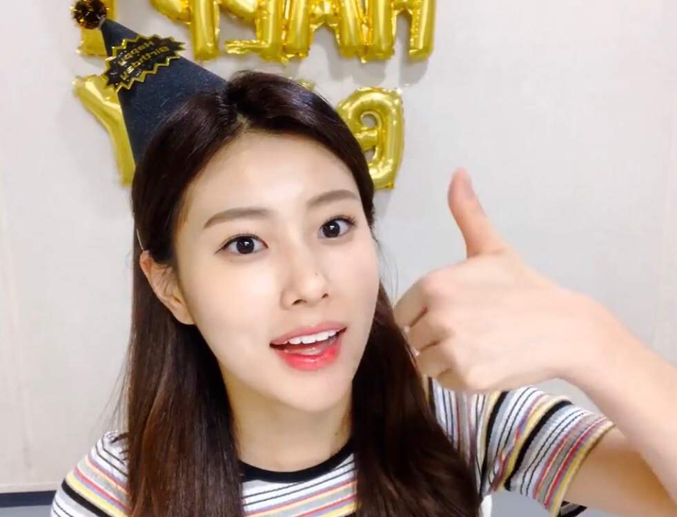 Happy Birthday Hyewon Iz One Amino