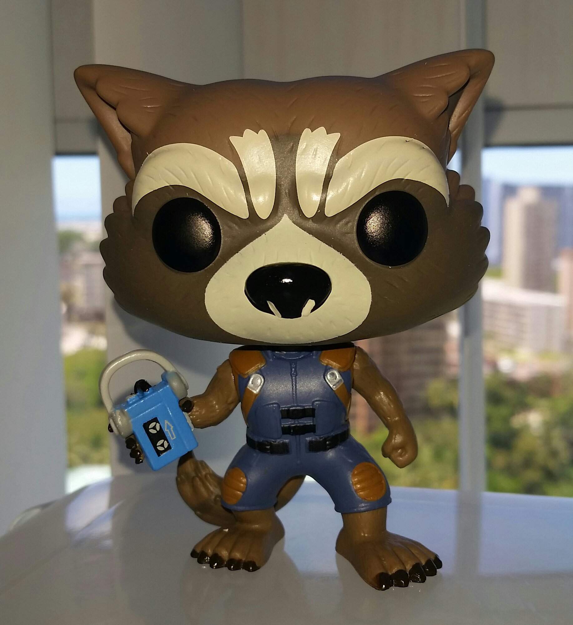 rocket raccoon funko pop disneyland