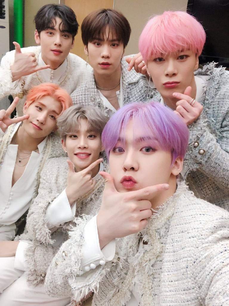 ASTRO en sus canciones · ASTRO · Amino ASTRO en sus canciones · ASTRO · Amino
