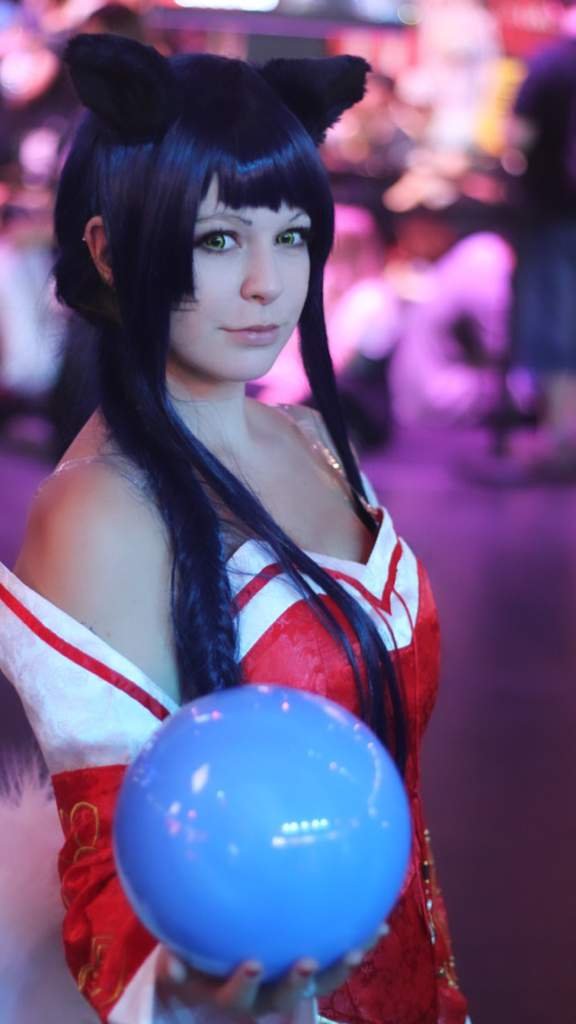 Ahri Cosplay Gamescom 19 Cosplay Amino